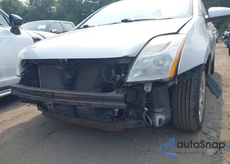 2011 Nissan Sentra 2.0S from USA, damaged, VIN 3N1AB6AP6BL652790